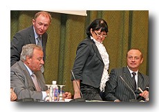 http://www3.lrs.lt/exweb/AAK/AAK20080409/fotos/thumbs/IMG_2507_edited.jpg