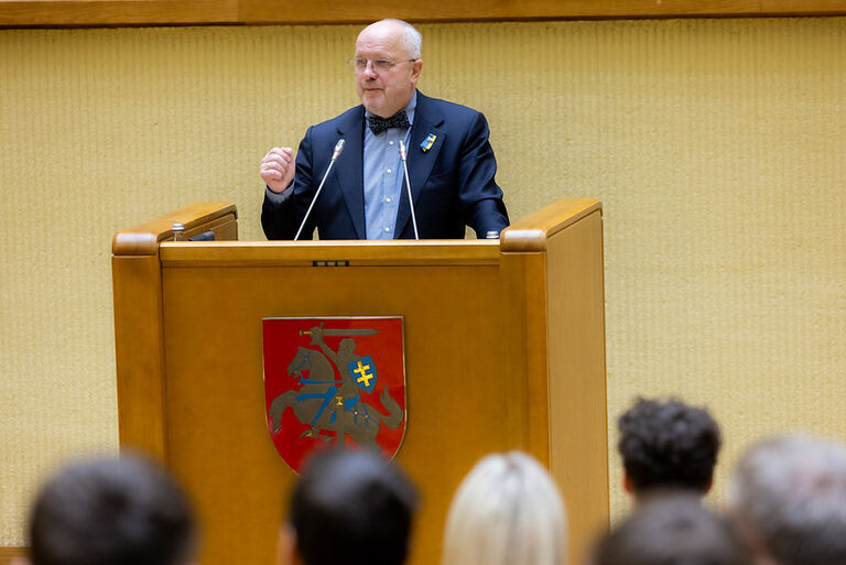 Seimo Pirmininko Juozo Oleko sveikinimo žodis forumo „Visuomenės pilietiškumas ir sąmoningumas 1991 metais ir dabar“ dalyviams