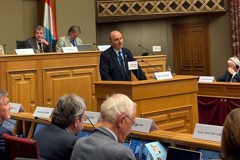 Seimo delegacijos Baltijos Asamblėjoje pirmininkas Giedrius Drukteinis dalyvauja Liuksemburge vykstančioje Beniliukso Parlamento plenarinėje sesijoje. Tarptautinių ryšių skyriaus nuotr. Seimo delegacijos Baltijos Asamblėjoje pirmininkas Giedrius Drukteinis dalyvauja Liuksemburge vykstančioje Beniliukso Parlamento plenarinėje sesijoje. Tarptautinių ryšių skyriaus nuotr.