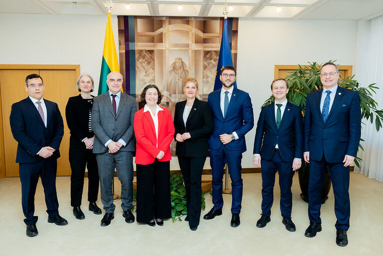 Tarpparlamentinių ryšių su Prancūzijos Respublika grupės susitikimas su Prancūzijos Ambasadore Lucie Stepanyan Tarpparlamentinių ryšių su Prancūzijos Respublika grupės susitikimas su Prancūzijos Ambasadore Lucie Stepanyan