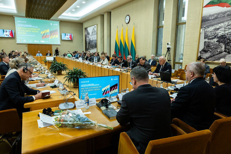 Seime vyko tarptautinė konferencija „Lietuvos ir Vokietijos forumas 2025: metas lyderiauti ir kalbėti viena kalba“ Seime vyko tarptautinė konferencija „Lietuvos ir Vokietijos forumas 2025: metas lyderiauti ir kalbėti viena kalba“
