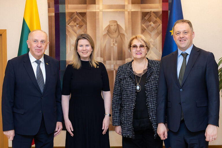 ERK ir URK pirmininkai Rasa Budbergytė ir Remigijus Motuzas susitiko su  Airijos Užsienio reikalų ir prekybos departamento Europos ir gynybos reikalų ministru Thomas Byrne. Susitikime dalyvavo Airijos ambasadorė Lietuvoje Seadhna McHugh