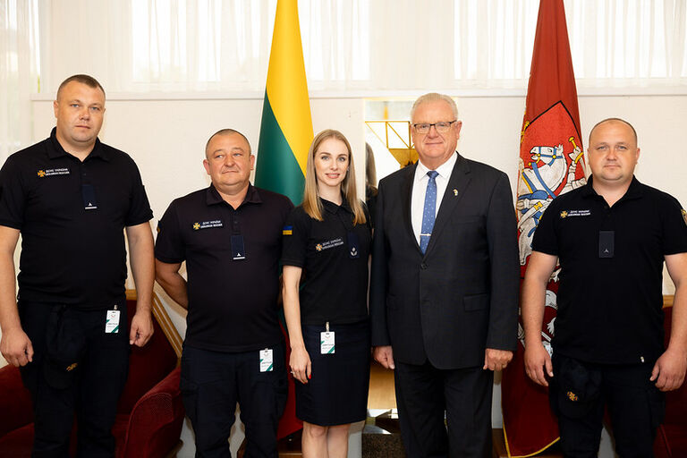 Seimo kanclerio Algirdo Stončaičio susitikimas su Ukrainos valstybinės nepaprastųjų situacijų tarnybos Žytomyro apskrities Vyriausiosios valdybos atstovų delegacija.