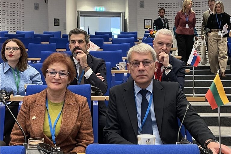 Seimo Ekonomikos komiteto vadovybė S. Bucevičius ir B. Vėsaitė Danijoje dalyvauja tarpparlamentinėje konferencijoje apie Europos skaitmeninę saugą. EK nuotrauka (aut. Raimonda Danė) Seimo Ekonomikos komiteto vadovybė S. Bucevičius ir B. Vėsaitė Danijoje dalyvauja tarpparlamentinėje konferencijoje apie Europos skaitmeninę saugą. EK nuotrauka (aut. Raimonda Danė)