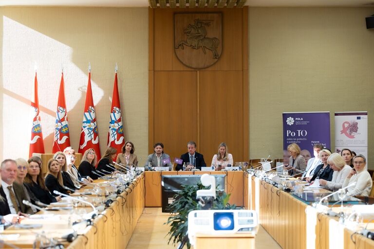 Diskusija „Krūties vėžio žinomumo mėnuo: personalizuotas požiūris, inovatyvūs sprendimai, kokybiškas gyvenimas