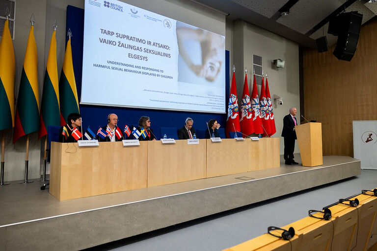 Tarptautinė konferencija „Aktualios perspektyvos: įžvalgos apie vaikų žalingą seksualinį elgesį ir vaiko interesus atitinkančio teisingumo pokyčius“
