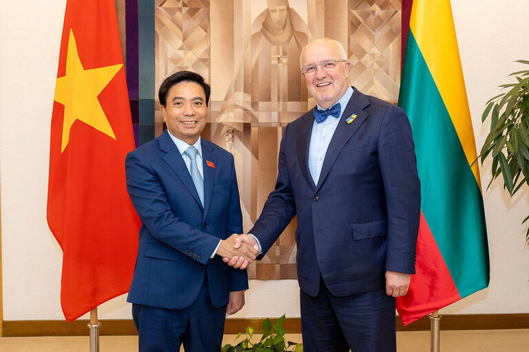 Seimo Pirmininkas Juozas Olekas susitiko su Vietnamo Nacionalinės asamblėjos pirmininko pavaduotoju Nguyen Doan Anh.