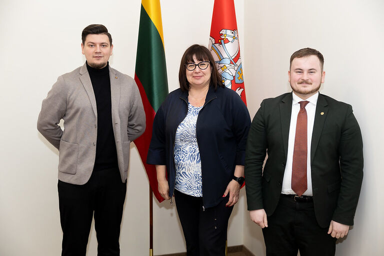 Seimo Pirmininko pavaduotoja Orinta Leiputė susitiko su Lietuvos jaunimo organizacijų tarybos atstovais