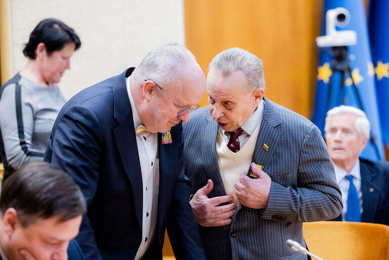 Seimo Pirmininko Juozo Oleko susitikimas su žuvusiųjų artimaisiais ir nukentėjusiais nuo Sovietų Sąjungos agresijos 1991 m.