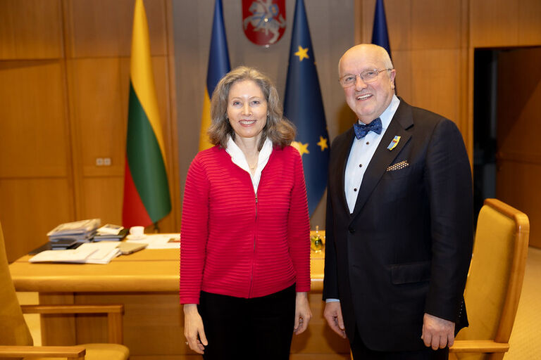 Seimo Pirmininkas Juozas Olekas susitiko su Danijos Karalystės ambasadore Lietuvos Respublikoje Grete Sillasen