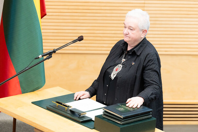 Prisiekė Seimo narė Vilija Targamadzė