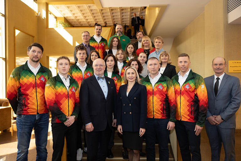 Seimo Pirmininko Juozo Oleko ir Seimo Jaunimo ir sporto reikalų komisijos pirmininkės Lauros Asadauskaitės-Zadneprovskienės susitikimas su Milano ir Kortinos žiemos olimpinių žaidynių dalyviais