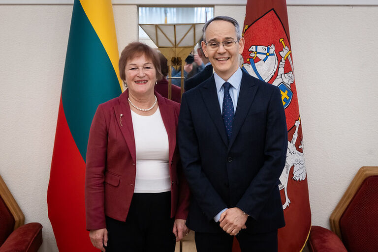Seimo delegacijos ETPA pirmininkė Birutė Vėsaitė susitiko su Ispanijos Karalystės ambasadoriumi Lietuvoje ​​​​​​D. José Fernando Fernández-Aguayo Muñoz​​​