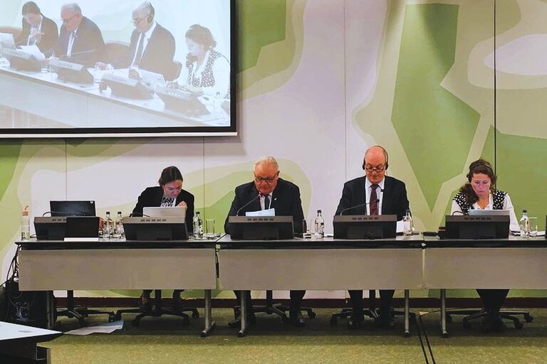 Seimo kancleris Algirdas Stončaitis Tarpparlamentinės Sąjungos parlamentų generalinių sekretorių asociacijos rudens sesijoje Ženevoje kreipėsi į pasaulio parlamentų generalinius sekretorius.