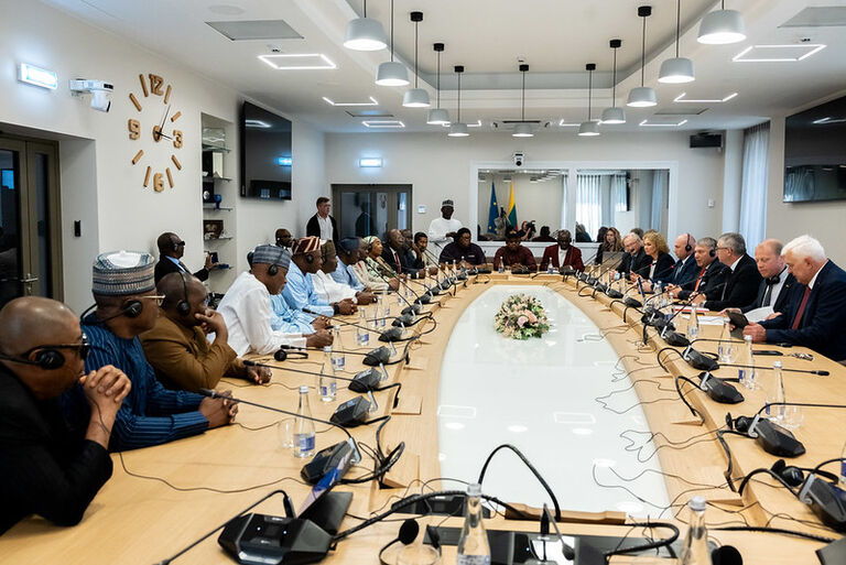 Seimo Tarpparlamentinių ryšių su Ganos Respublika ir su Rytų Afrikos valstybėmis grupių susitikimas su Nigerijos Parlamento Tarnybine komisija Seimo Tarpparlamentinių ryšių su Ganos Respublika ir su Rytų Afrikos valstybėmis grupių susitikimas su Nigerijos Parlamento Tarnybine komisija