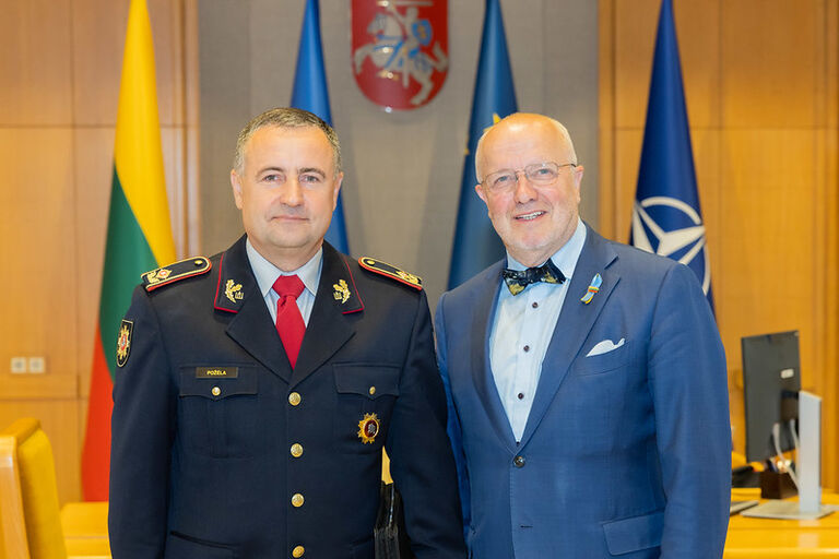 Seimo Pirmininkas Juozas Olekas susitiko su Priešgaisrinės apsaugos ir gelbėjimo departamento direktoriumi Renatu Požėla