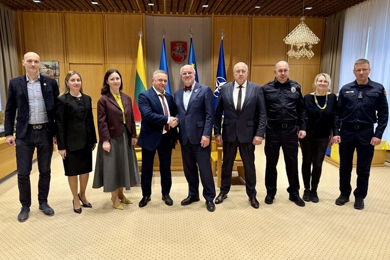 Seimo Pirmininkas Juozas Olekas susitiko su Ukrainos Chersono srities atstovais.