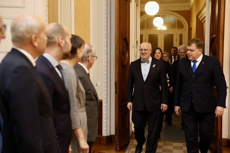 Taline su darbo vizitu viešintis Seimo Pirmininkas Juozas Olekas susitiko su Estijos Respublikos Rygikogo Pirmininku Lauriu Hussaru Taline su darbo vizitu viešintis Seimo Pirmininkas Juozas Olekas susitiko su Estijos Respublikos Rygikogo Pirmininku Lauriu Hussaru