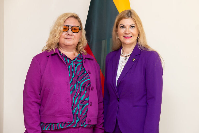 Seimo Švietimo ir mokslo komiteto pirmininkė Jurgita Šukevičienė susitiko su Lietuvos kolegijų direktorių konferencijos prezidente dr. Lina Girdauskiene Seimo Švietimo ir mokslo komiteto pirmininkė Jurgita Šukevičienė susitiko su Lietuvos kolegijų direktorių konferencijos prezidente dr. Lina Girdauskiene