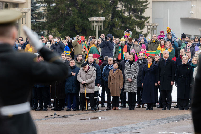 Trijų Baltijos valstybių vėliavų pakėlimo ceremonija.