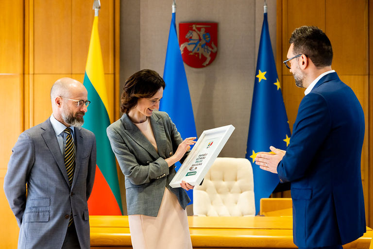 Seimo Pirmininkė Viktorija Čmilytė-Nielsen susitiko su iniciatyvos „4 procentai“ atstovais.