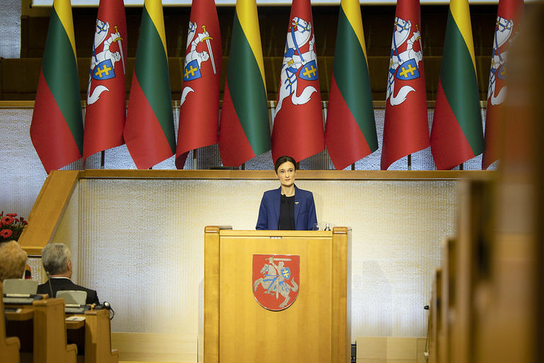 Iškilmingas Laisvės gynėjų dienos minėjimas. Tribūnoje – Seimo Pirmininkė Viktorija Čmilytė-Nielsen