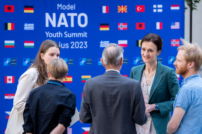 NATO viršūnių susitikimo simuliacija mokiniams „Model NATO Vilnius 2023“. 