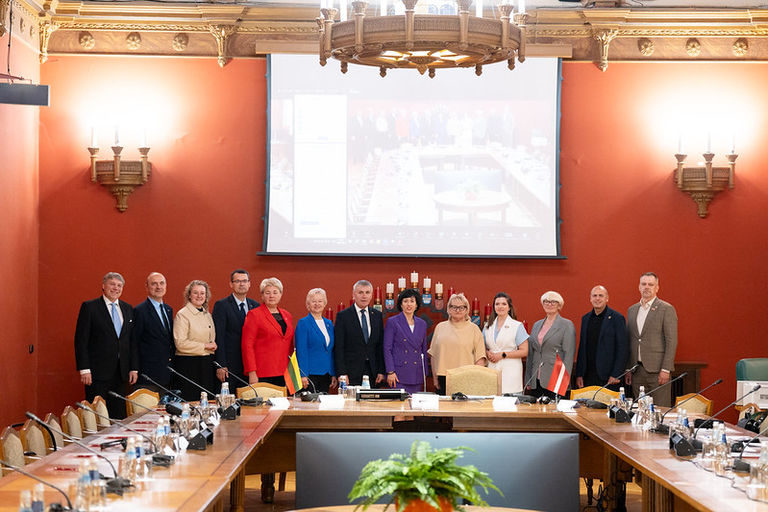Seimo Kultūros bei Švietimo ir mokslo komitetų delegacija Rygoje su Latvijos kolegomis aptarė aktualiausius švietimo ir kultūros klausimus. 2025-05-28   Fotogr. Ieva Ābele