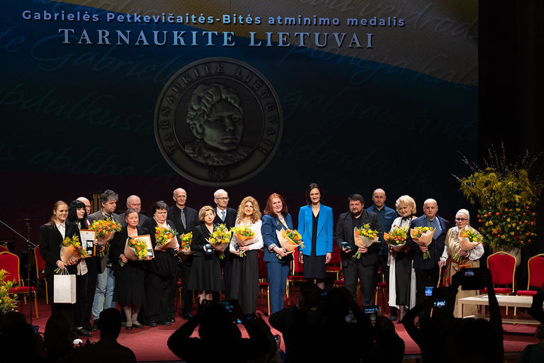 Gabrielės Petkevičaitės-Bitės atminimo medalių „Tarnaukite Lietuvai