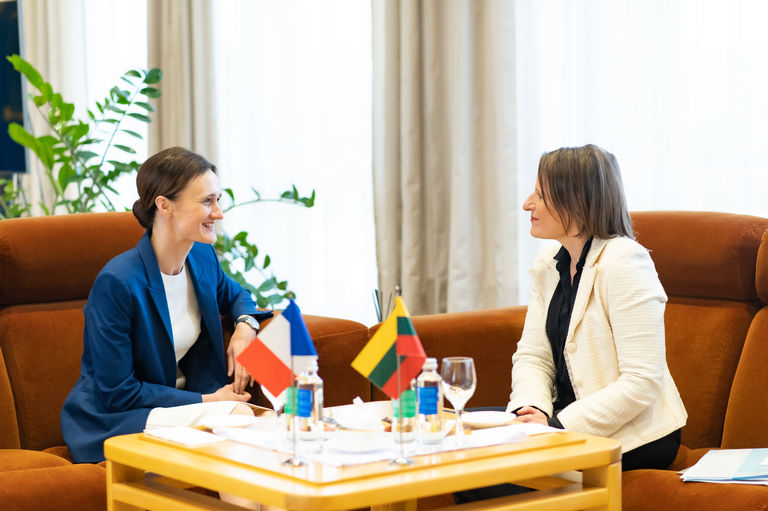 Susitikimas su Prancūzijos nacionalinės asamblėjos prezidentės pirmąja pavaduotoja Valérie Rabault. 