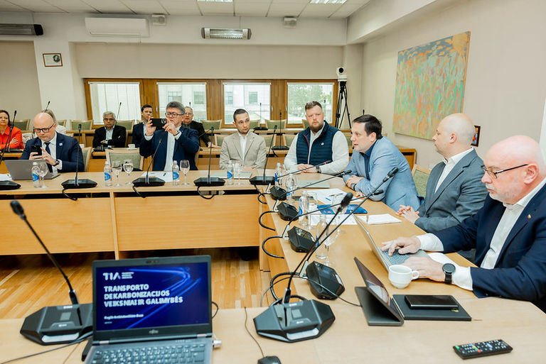 Diskusija „Kryptis – 2030: kaip žaliuos Lietuvos transportas?“ 2025-05-29
