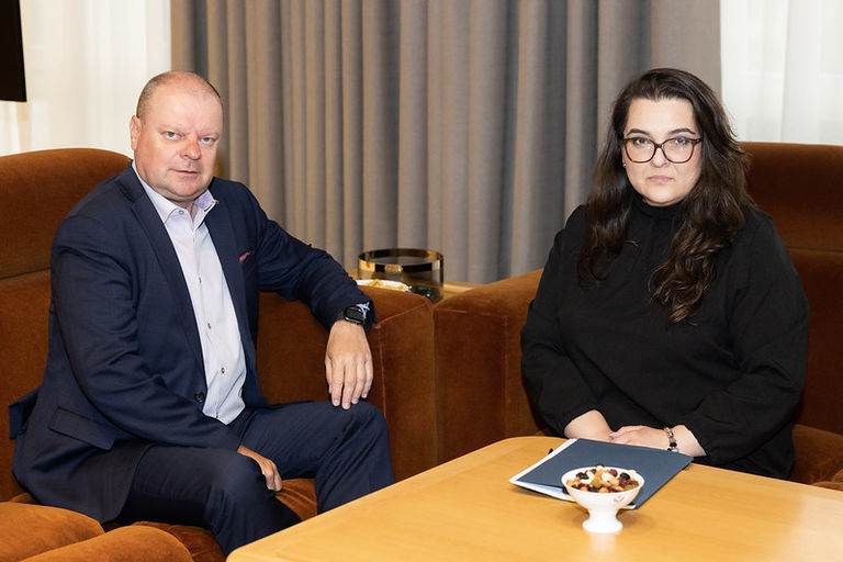 Seimo Pirmininko Sauliaus Skvernelio susitikimas su Valstybės kontroliere Irena Segalovičiene. 2025-06-11