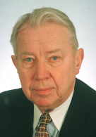Kazys BOBELIS