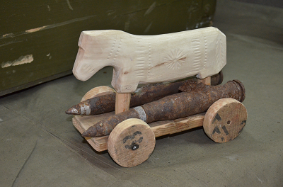 Valstybės valdymo ir savivaldybių komiteto biuro pranešimas: Ukrainos karo lauko menas keliasi į Seimo parodų erdvę