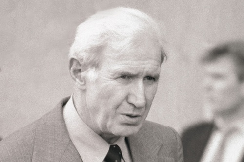 Eugenijaus PETROVO (1936 04 26 – 2023 11 28) biograma