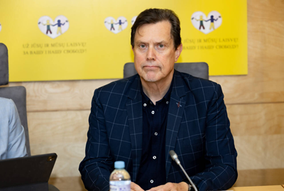 Seimo nario V. Juozapaičio pranešimas: „Lietuva kryžkelėje: ar rinksimės kultūros stiprybę, ar kriminalinę politikos degradaciją?“
