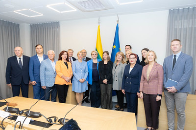 Likus 100 dienų iki Lietuvos pirmininkavimo ES – Europos Parlamento komiteto vizitas Seime