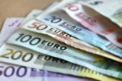 Socialinių reikalų ir darbo komitetas pritarė Darbo kodekso pakeitimams dėl darbo užmokesčio skaidrumo direktyvos