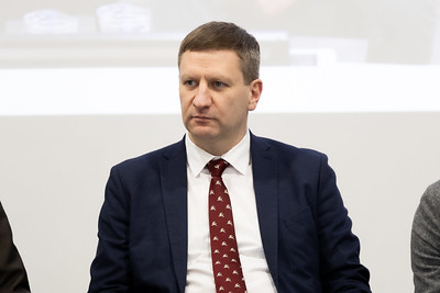 Seimo nario S. Kairio pranešimas: parlamentaras siūlo leisti savivaldybėms savarankiškai išbandyti ugdymo inovacijas