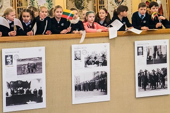 Parodos, skirtos Lietuvos valstybės atkūrimo dienai paminėti