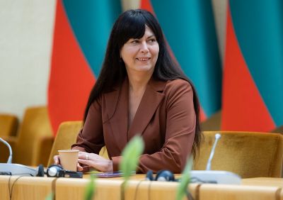 Seimo narės I. Kižienės pranešimas: siūlomi paprastesni motociklo vairavimo egzaminai