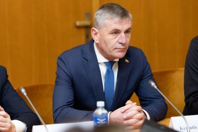 Kultūros komiteto pranešimas: K. Vilkauskas susitiko su Žurnalistų etikos inspektore dėl informacinio saugumo ir kovos su dezinformacija