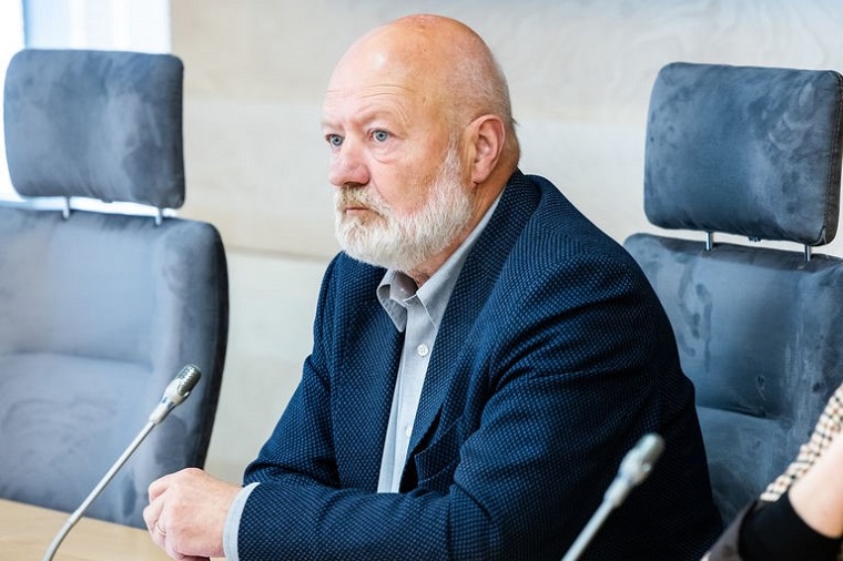 Liberalų sąjūdžio frakcijos pranešimas: „Ir konkurencija, ir demokratija bus sveikesnės, kai valstybė padės verslams nedaryti klaidų“