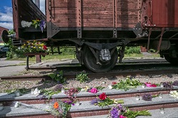 Prisiminsime masinius trėmimus ir brutalų tautos naikinimą – tragiškus Lietuvos istorijos įvykius (2022-06-13)