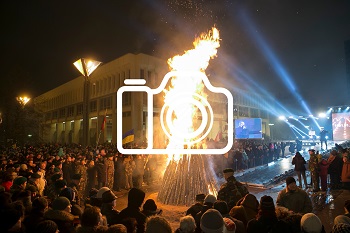 Laužų uždegimo ceremonijos nuotraukos (2016-01-12)