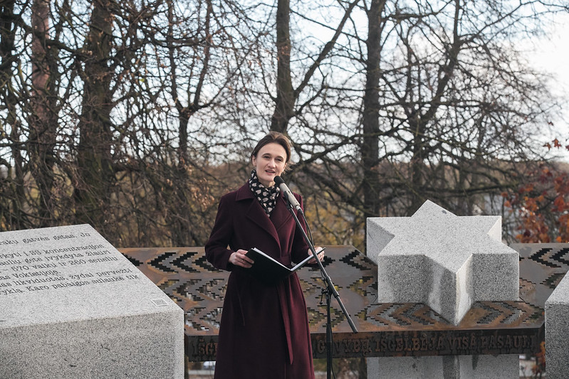 2021 10 22</br>Seimo Pirmininkė V. Čmilytė-Nielsen dalyvavo Pasaulio teisuolių skvero atidarymo ceremonijoje Šiauliuose