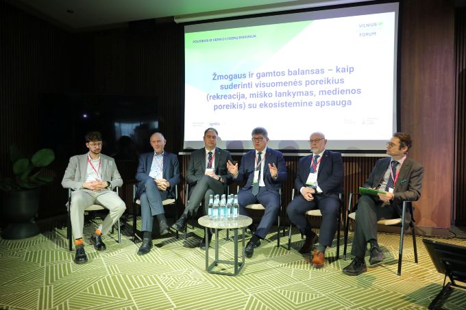 DST_5823 vidutinė visi.JPG.jpg