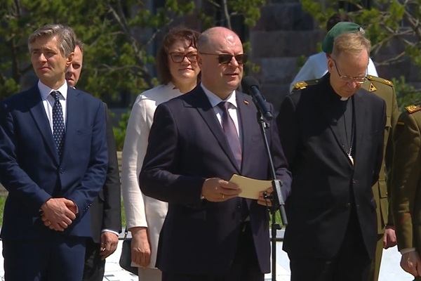 Seimo Pirmininkas Saulius Skvernelis: „Tegu ši diena ne tik primena brutalų bandymą sunaikinti mūsų tautą, bet ir stiprina mūsų viltį eiti laisvės ir demokratijos keliu“ (2025 06 14)