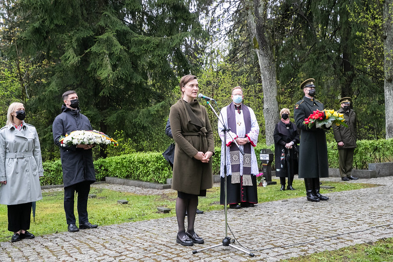 2021-05-14</br> Seimo nariai dalyvavo paskutinio Aukštaitijos partizano Antano Kraujelio-Siaubūno antkapinio paminklo pašventinimo ceremonijoje