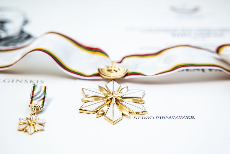 Rytoj Seimo posėdyje Lietuvos Nepriklausomybės Akto signatarui V. P. Andriukaičiui ir Moldovos mokslininkui politikui V. Matei bus įteikta Aleksandro Stulginskio žvaigždė